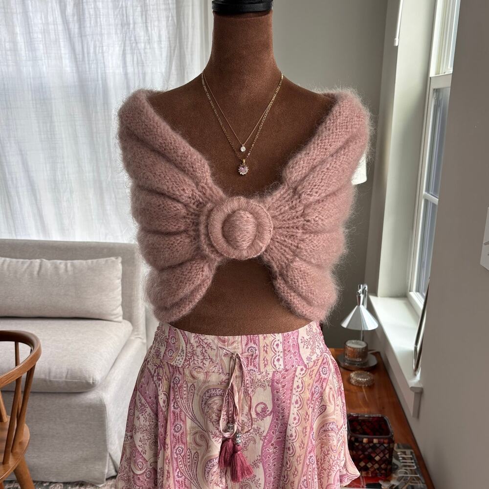 Vintage Hand Knitted Blush Pink Mauve Mohair Knit Shrug Wrap Buckle Glam Preppy